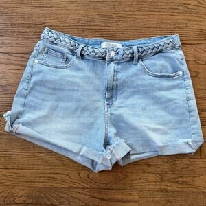 Judy Blue Light Wash Denim Short With Braided Waist Size 2XL